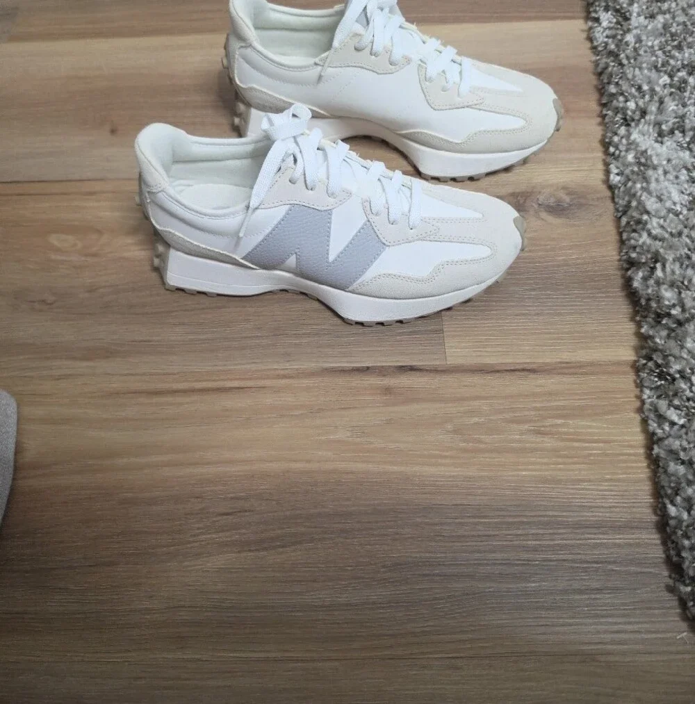 New Balance White and Cream Retro Runner Sneakers - Picture 2 of 7